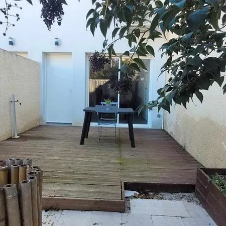 Maison Aux Pieds Des Remparts Вилла *
